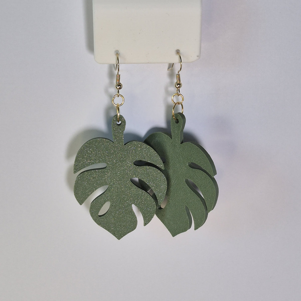 Monstera Leaf