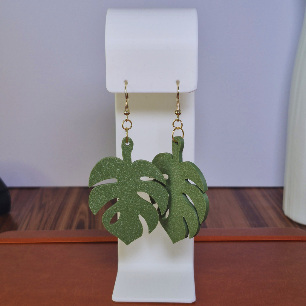 Monstera Leaf